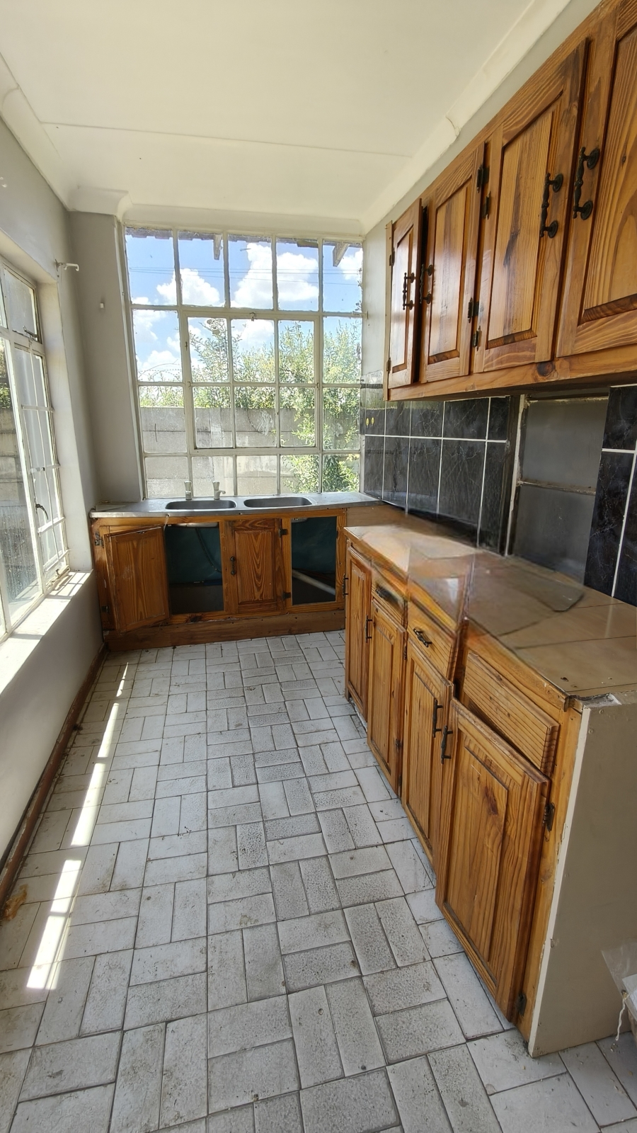 4 Bedroom Property for Sale in Hennenman Free State